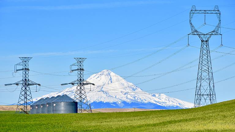 view-mt-hood-john-day-substation-rufus-oregon-rob_m